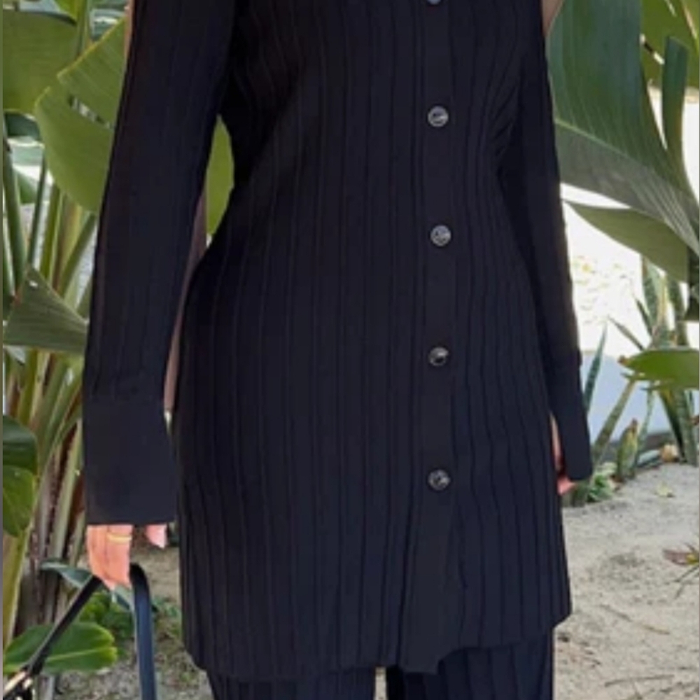Ribbed Piping Button Up Split Cuff Top - Black - image 1